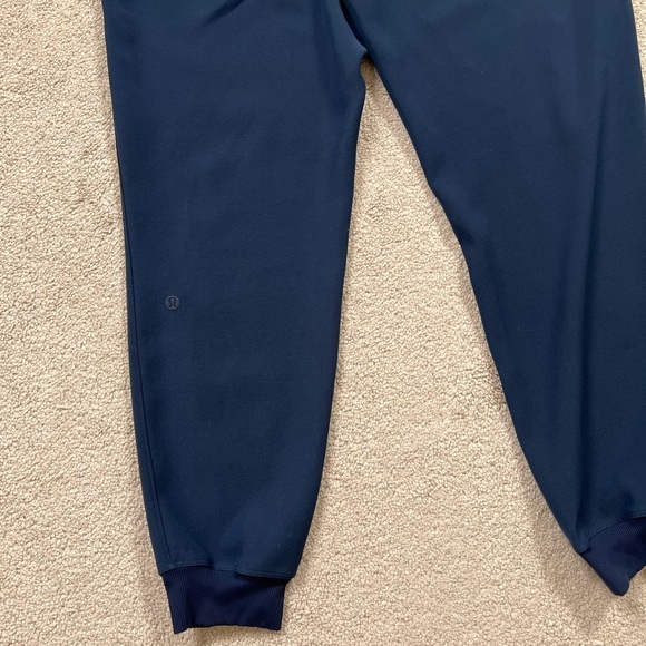 Lululemon‎ On The Fly Jogger Travel Woven Blue Pants Size 8 Athletic Workout - Picture 6 of 9